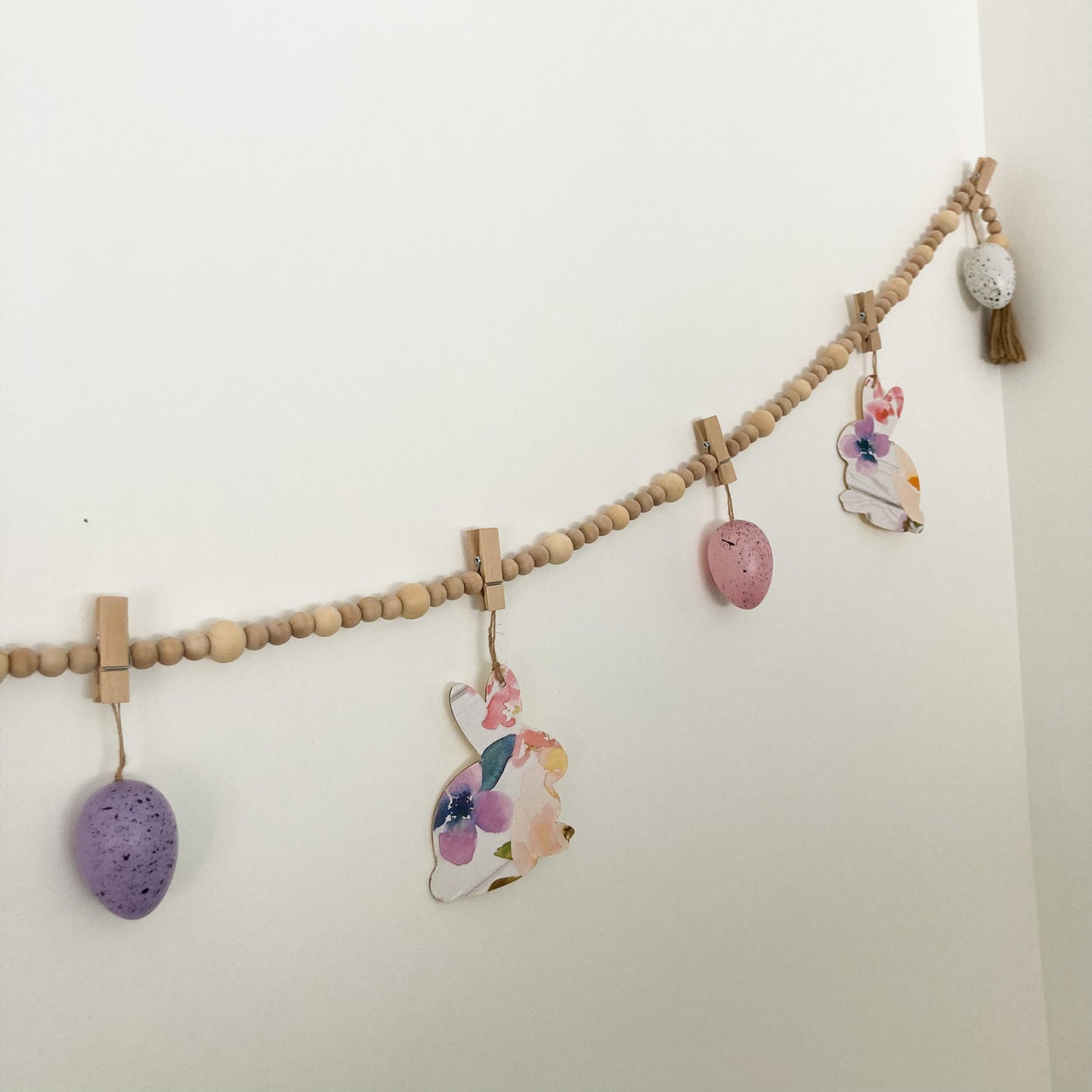 Wood Bead Garland Display